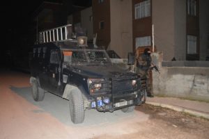 HDP'li başkanın da aralarında bulunduğu 9 kişiye g&ouml;zaltı