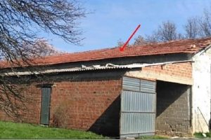 &Ccedil;atı tamir ederken d&uuml;şen iş&ccedil;i &ouml;ld&uuml;