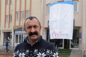 'Kom&uuml;nist Başkan' belediyeyi k&acirc;r ettirdi