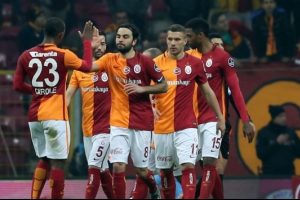 Trabzonsporlu y&ouml;neticiden Sel&ccedil;uk İnan'a ağır s&ouml;zler