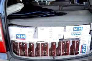 Şanlıurfa'da 7 bin 300 paket sigara ele ge&ccedil;ti