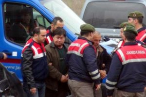 Edirne'de sahte i&ccedil;ki &uuml;reten &ccedil;iftliğe jandarma baskını