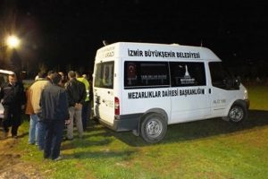 Kızı trafik kazasında &ouml;len kadın 6 yıl sonra intihar etti