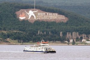 &Ccedil;anakkale'de feribot seferlerine lodos engeli