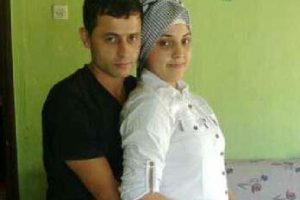 Eşini ve ilişkisi olan minib&uuml;s&ccedil;&uuml;y&uuml; &ouml;ld&uuml;ren koca teslim oldu