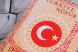 Evli kadınlar sadece bekarlık soyadını kullanabilecek