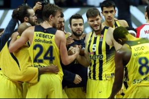 Fenerbah&ccedil;e zorlu Panathinaikos deplasmanında!