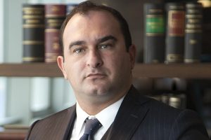 Trib&uuml;n kapatma cezası anayasaya aykırı