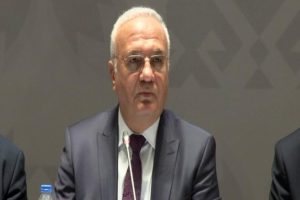 Elitaş: '2016 yılında ihracatta y&uuml;zde 10 b&uuml;y&uuml;meyi hedefliyoruz'