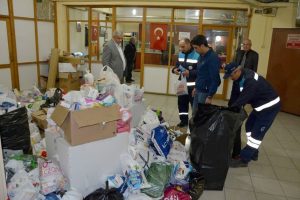 T&uuml;rkmenlere ila&ccedil; yardımına Bursa Karacabeylilerden b&uuml;y&uuml;k destek