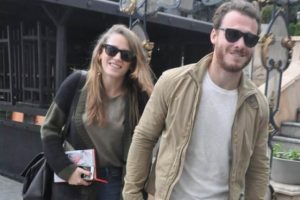 Serenay Sarıkaya'dan &ouml;zel istek...