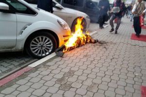 Alev topuna d&ouml;nerek 4. kattan d&uuml;şt&uuml;