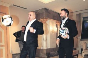 Şafak Sezer'den futbol şov...