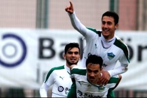 Yeşil Bursa deplasmandan 1 puanla d&ouml;nd&uuml;