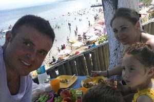 Gen&ccedil; &ccedil;iftin katil zanlısı tedavi g&ouml;rd&uuml;ğ&uuml; hastanede 6 g&uuml;n sonra &ouml;ld&uuml;