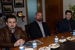 Spor B&uuml;ro M&uuml;d&uuml;r&uuml; ve ekibi Bursaspor Başkanı Ali Ay'ı ziyaret etti