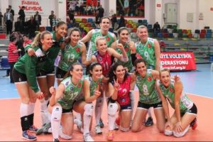 Bursa B&uuml;y&uuml;kşehir Belediyespor yarı finale y&uuml;kseldi