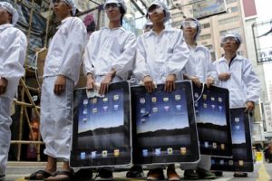 Foxconn Sharp'ı b&uuml;nyesine kattı