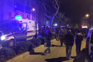Manisa'da yol verme kavgası: 1 &ouml;l&uuml;