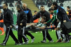 Bursaspor'da Serdar Aziz'in sakatlığı ge&ccedil;ti