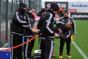 Beşiktaş derbi hazırlıklarına yaptığı antrenmanla devam etti