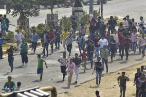 Otobanda toplu tecav&uuml;z skandalı