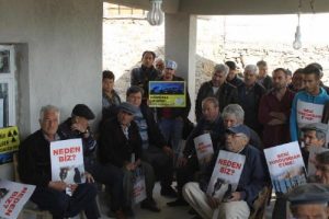 Mersin'de &ccedil;evrecilerden &ccedil;imento fabrikası protestosu