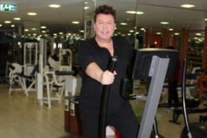 Kuşum Aydın spor salonundan &ccedil;ıkmıyor...