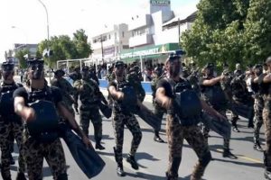 G&uuml;ney Kıbrıs'ta askerlik 14 aya d&uuml;şt&uuml;