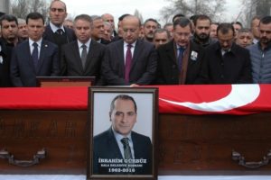 AK Parti'yi &uuml;zen &ouml;l&uuml;m