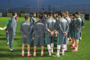 U19 Milli Takımı, &Ccedil;ek Cumhuriyeti'ne 3-2 mağlup oldu