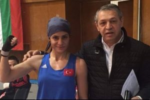 Bursasporlu bokscu Elif Nur Coşkun Yarı Finalde