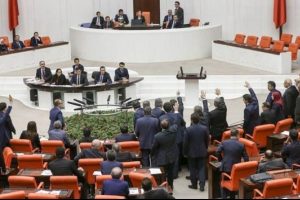 AYM'nin kararı TBMM'de memnuniyetle karşılandı