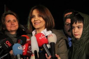 "Anayasa Mahkemesi T&uuml;rkiye'nin itibarını kurtardı"