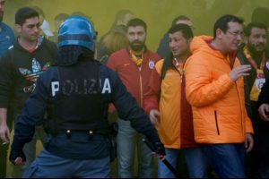Galatasaray taraftarı İtalya siyasetini karıştırdı