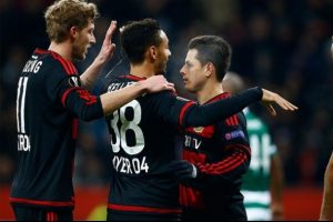 Hakan ve arkadaşları Leverkusen'e turu getirdi!
