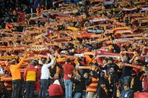 İtalya'da "y&ouml;netim istifa" sesleri