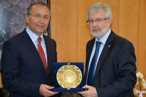 Uludağ &Uuml;niversitesi Rekt&ouml;r&uuml; Ulcay: "En az 25 yıl sonrasını planlıyoruz"