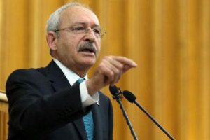 Kılı&ccedil;daroğlu Deniz Baykal'ı ihra&ccedil; edecek mi?
