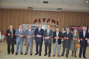 Bursa İneg&ouml;l'de &uuml;niversite ve meslek tanıtım fuarı a&ccedil;ıldı