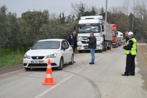 Bursa'da polis teyakkuzda! Kuş u&ccedil;urtmuyorlar!