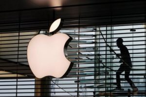 Apple'dan 'Snowden' hamlesi