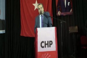 CHP'li Yarayıcı: "Her d&ouml;rt kişiden biri sosyal demokrat; &uuml;&ccedil; tanesi yobaz, bağnaz"
