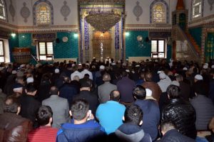 Bursa'da d&uuml;nya birincisi hafızlardan Kur'an-ı Kerim tilaveti