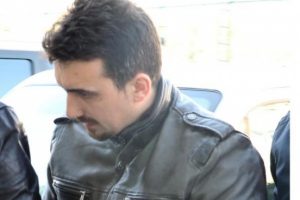 Birlikte yaşadığı eski eşini, balkondan attığı iddiasıyla g&ouml;zaltına alındı