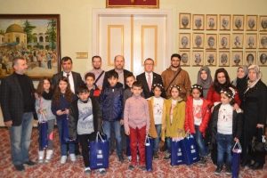 Yetim &ccedil;ocuklar Bursa'da