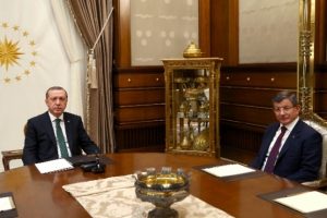 Davutoğlu, Erdoğan'ın doğum g&uuml;n&uuml;n&uuml; kutladı