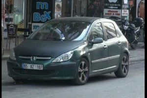 İstanbul'daki "ş&uuml;pheli ara&ccedil;" kaldırıldı; yol trafiğe a&ccedil;ıldı