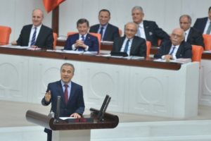 "Başınızı Kandil'in kayalarına vura vura Kandil'i siz yıkacaksınız"