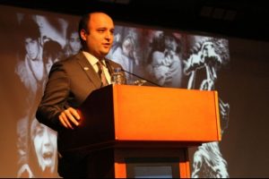 "Ger&ccedil;ek soykırım g&ouml;rmek isteyenler Hocalı'ya gelsin"